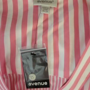 New with Tags Avenue Top